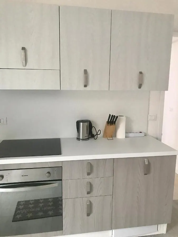 Apartament Kos Palace Lido di Jesolo 0*,